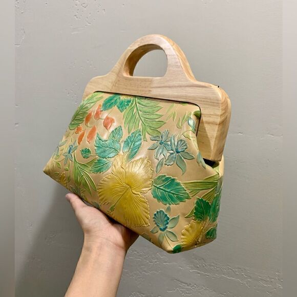 Free Small Clutch With Handmade Genuine Leather Floral Embossed Wooden Frame Bag - Picture 10 of 15